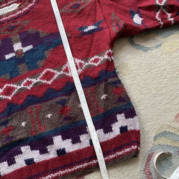 Vintage LL Bean Aztec Sweater 90s Medium Red Purple Green Wool Southwestern - Picture 7 of 8